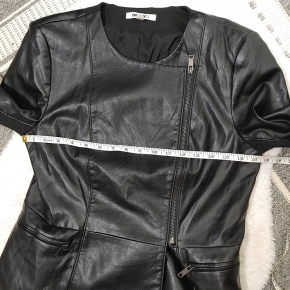 DKNY Faux Leather Jacket Size M - Picture 13 of 16
